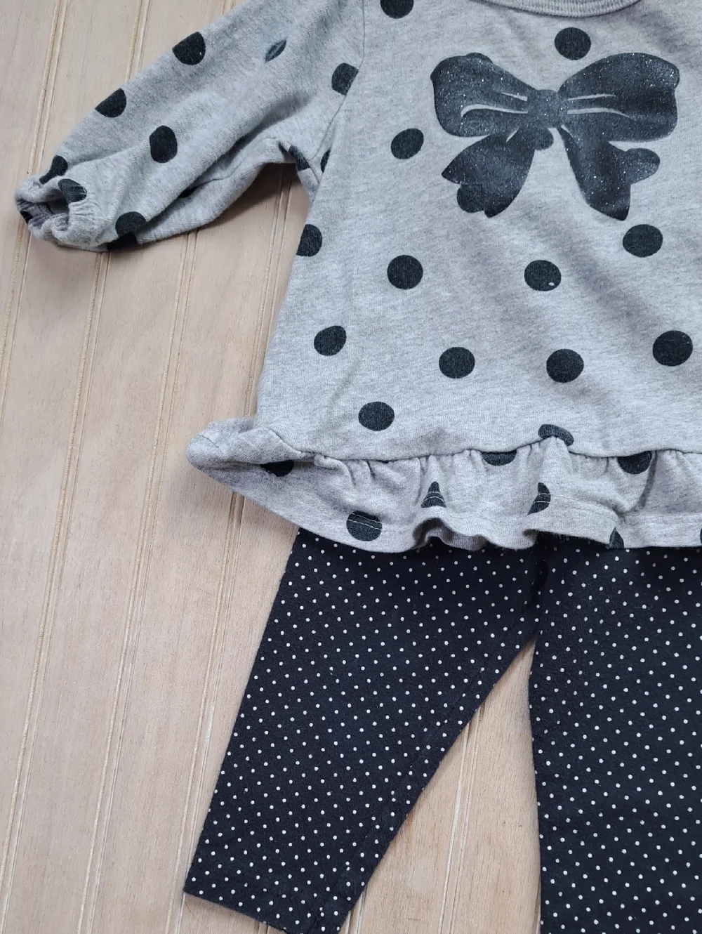 Child of Mine Carter’s Polka Dot Bow Ruffle 2 Piece Outfit 100% Cotton Comfy